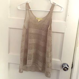 Netted khaki tank